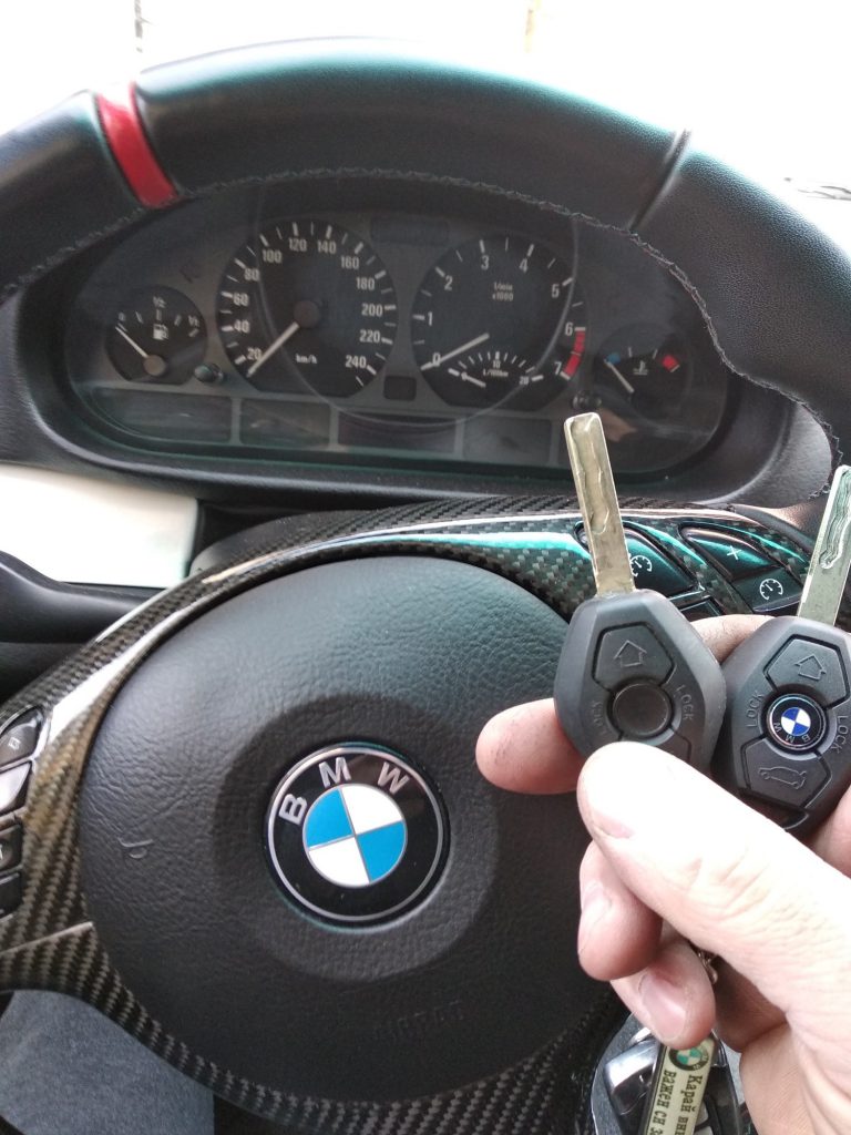 Нов ключ с транспондер и дистанционно управление за Bmw E46